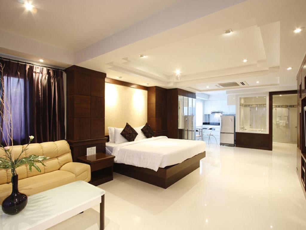 Rayaburi Beach Club Patong Bilik gambar